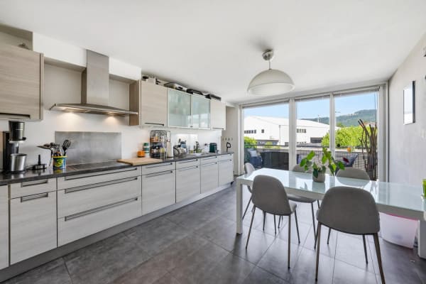 Immobilie in Bursinel - Beau duplex en attique de 5,5 piÃ¨ces Ã  Bursinel - Bild 4