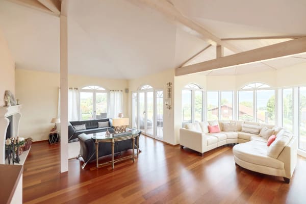 Immobilie in Portalban - FERIENGEFÃœHLE: VILLA MIT SICHT AUF DEN NEUENBURGERSEE - Bild 1
