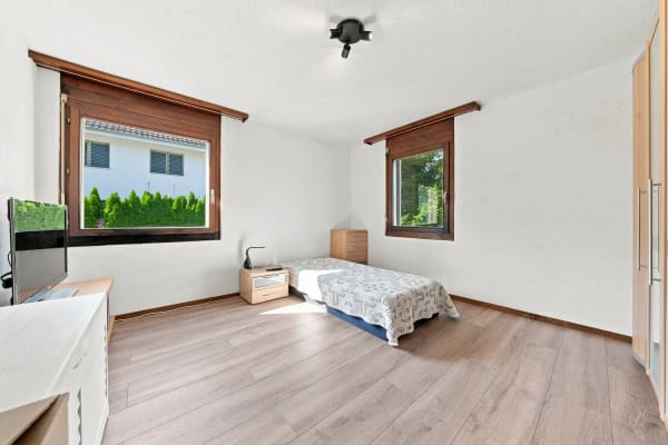 Immobilie in Oberhasli - Familienhaus mit traumhaftem Garten - Bild 2