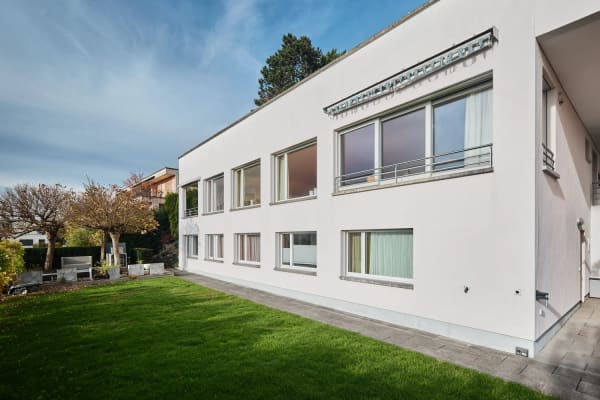 Immobilie in Grüt - Exklusives 5.5-Zimmer-Terrassenhaus mit Wellnessbereich und traumhafter Weitsicht - Bild 0