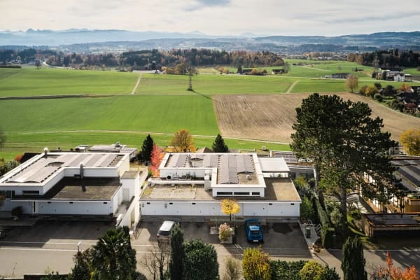 Immobilie in Grüt - Exklusives 5.5-Zimmer-Terrassenhaus mit Wellnessbereich und traumhafter Weitsicht - Bild 10