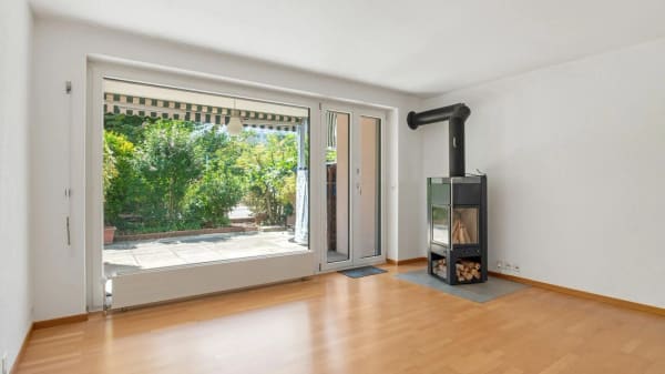 Immobilie in Oberglatt Zh - Gepflegte 3.5-Zimmer-Gartenwohnung - Bild 0
