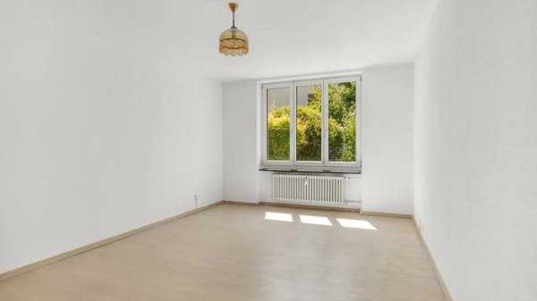 Immobilie in Oberglatt Zh - Gepflegte 3.5-Zimmer-Gartenwohnung - Bild 2
