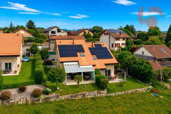 Immobilie in Bercher - Magnifique villa de 4.5 piÃ¨ces avec vue panoramique sur le Jura et la campagne environnante - Bild 0
