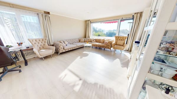 Immobilie in Flamatt - Einmaliges Einfamilienhaus mit Einliegerwohnung und traumhafter Aussic - Bild 10