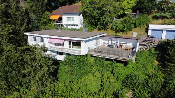 Immobilie in Flamatt - Einmaliges Einfamilienhaus mit Einliegerwohnung und traumhafter Aussic - Bild 2