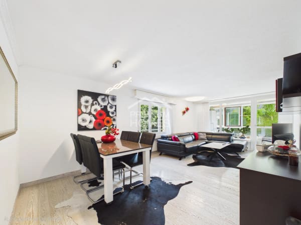 Immobilie in Goldau - Modernes Wohngefühl mit viel Platz im Herzen von Goldau - Bild 1