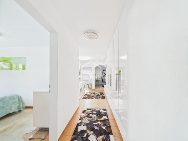Immobilie in Goldau - Modernes Wohngefühl mit viel Platz im Herzen von Goldau - Bild 2