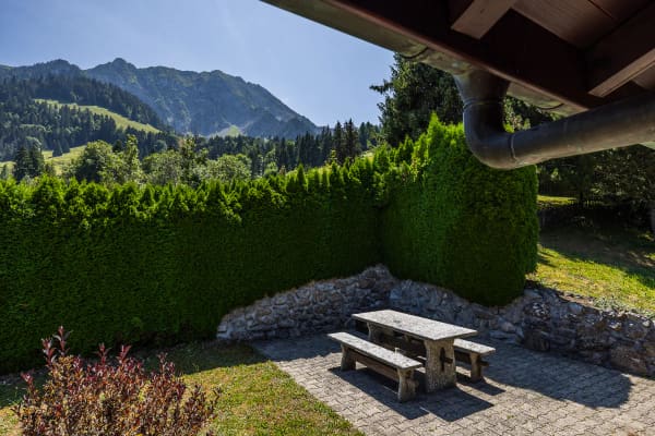 Immobilie in Im Fang - Vivre au rythme de la nature : chalet de 4½ pièces au calme et avec - Bild 2