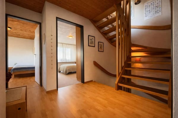 Immobilie in Hinteregg - Familienfreundliches Doppeleinfamilienhaus mit Wintergarten und schÃ¶ner Aussicht in Hinteregg - Bild 8