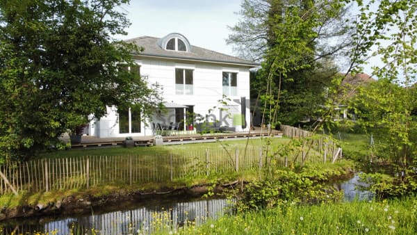 Immobilie in Utzenstorf - 5.5-ZIMMER-EINFAMILIENHAUS MIT BEHEIZTEM WINTERGARTEN UND GARTENIDYLL - Bild 2