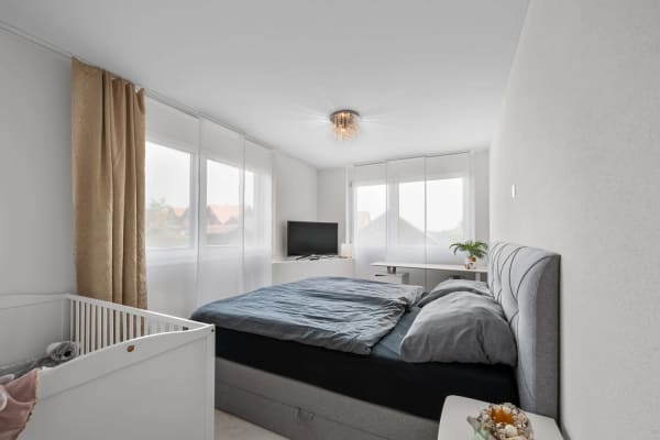 Immobilie in Niederhelfenschwil - Gartenliebhaber aufgepasst - neuwertige 3.5-Zimmerwohnung mit Blick ins Grüne - Bild 13