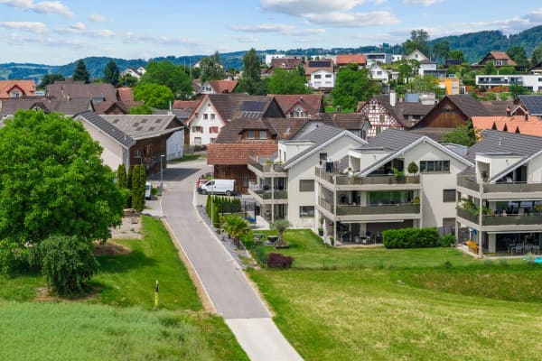 Immobilie in Niederhelfenschwil - Gartenliebhaber aufgepasst - neuwertige 3.5-Zimmerwohnung mit Blick ins Grüne - Bild 3