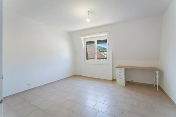 Immobilie in Zunzgen - Grosse günstige Familienwohnung - nicht im Baurecht ! - Bild 6