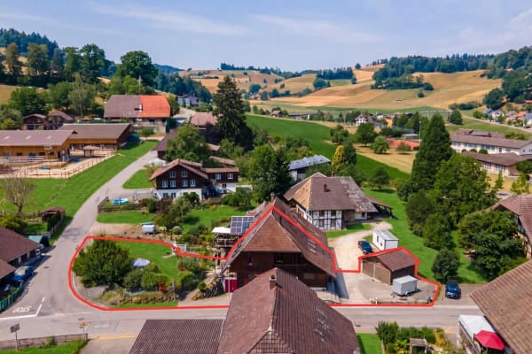 Immobilie in Ursenbach - Grosses, renoviertes Haus mit Baulandreserve und sehr vielen Nutzungsmöglichkeiten - Bild 1