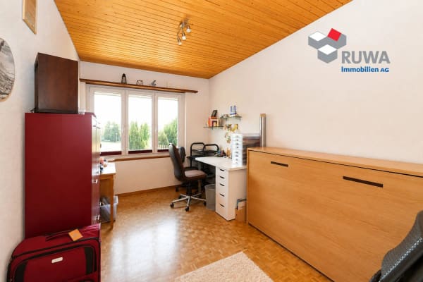 Immobilie in Lüterswil - Familienfreundliches Einfamilienhaus mit grossem Umschwung in der Gemeinde Buchegg - Bild 10