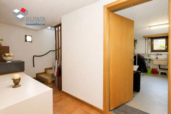 Immobilie in Lüterswil - Familienfreundliches Einfamilienhaus mit grossem Umschwung in der Gemeinde Buchegg - Bild 3