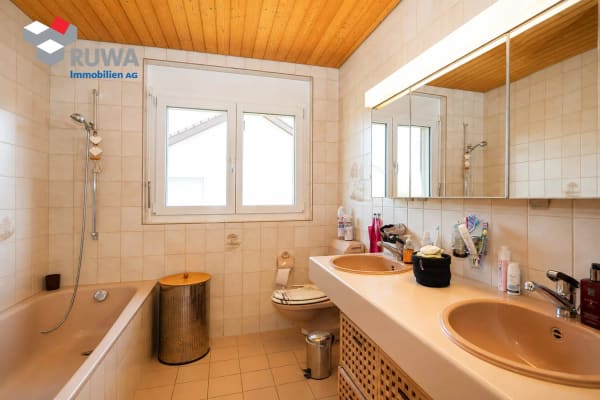 Immobilie in Lüterswil - Familienfreundliches Einfamilienhaus mit grossem Umschwung in der Gemeinde Buchegg - Bild 7
