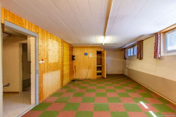 Immobilie in Mandach - Einfamilienhaus mit Renovationspotential, direkt angrenzend an die Lan - Bild 10