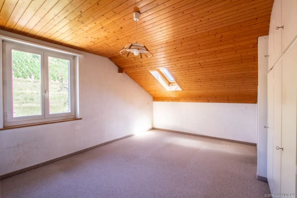 Immobilie in Mandach - Einfamilienhaus mit Renovationspotential, direkt angrenzend an die Lan - Bild 8