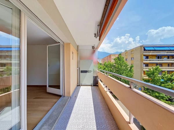 Immobilie in Clarens - Appartement de 4 piÃ¨ces Ã  rÃ©nover proche du lac - Bild 0
