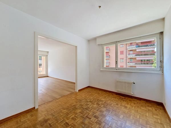 Immobilie in Clarens - Appartement de 4 piÃ¨ces Ã  rÃ©nover proche du lac - Bild 3