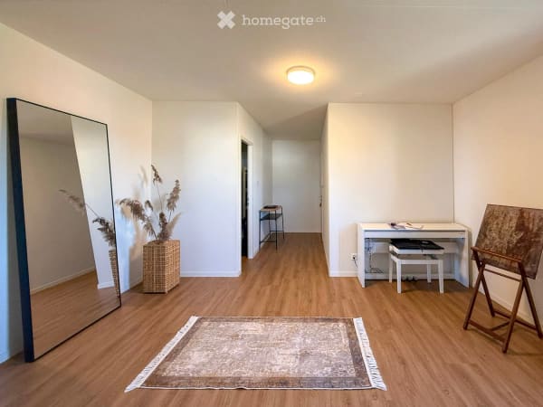 Immobilie in Mönchaltorf - Sonnige 5.5-Zimmerwohnung mit Weitblick + Hobbyraum und Waschen - Bild 2