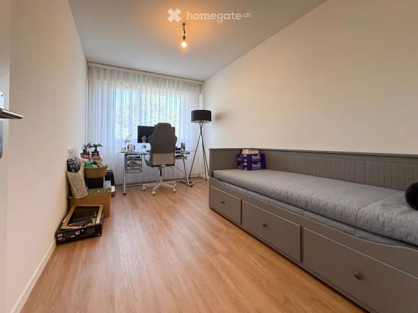Immobilie in Mönchaltorf - Sonnige 5.5-Zimmerwohnung mit Weitblick + Hobbyraum und Waschen - Bild 5