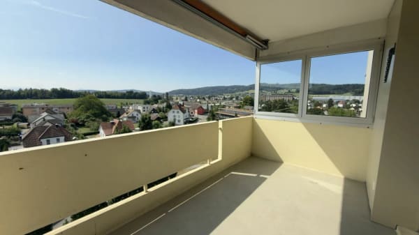 Immobilie in Dottikon - SchÃ¶ne Aussichten! Helle und gemÃ¼tliche Wohnung im 7. OG mit toller Bergsicht! - Bild 3