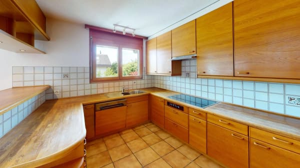 Immobilie in Berikon - Die Gelegenheit: grosszÃ¼gige 4.5-Zimmerwohnung mit Renovationspotenzial und sonnigem Balkon - Bild 12