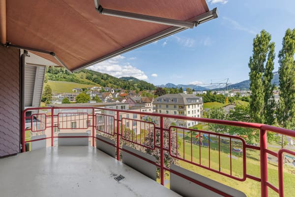 Immobilie in Ebnat-kappel - Kurze Wege und viel Platz zum Wohnen - Bild 3