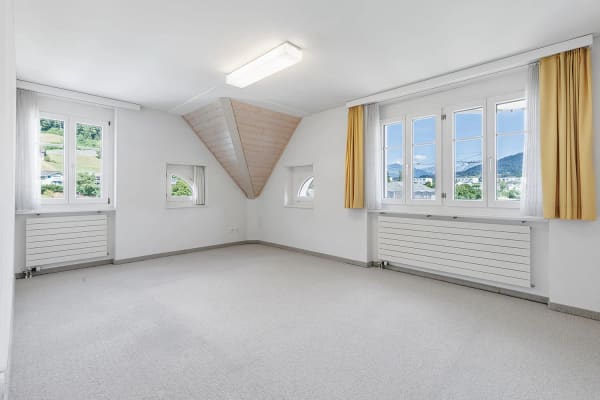 Immobilie in Ebnat-kappel - Kurze Wege und viel Platz zum Wohnen - Bild 5