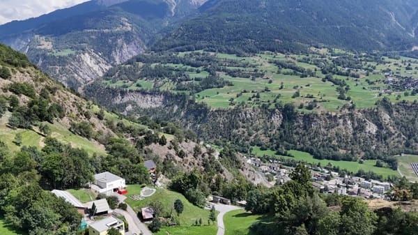 Immobilie in Bitsch - Modernes Einfamilienhaus in idyllischer Naturlage - Bild 12