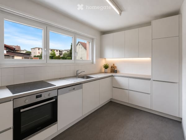 Immobilie in Hausen Ag - Renovierte 4-Zimmer-Wohnung im Erdgeschoss in Hausen AG - Bild 2