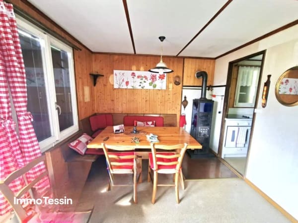 Immobilie in Corzoneso - Gemütliches Tessiner Rustico an ruhiger Lage mit fantastischer Berg und Talsicht ins Bleniotal - Bild 5