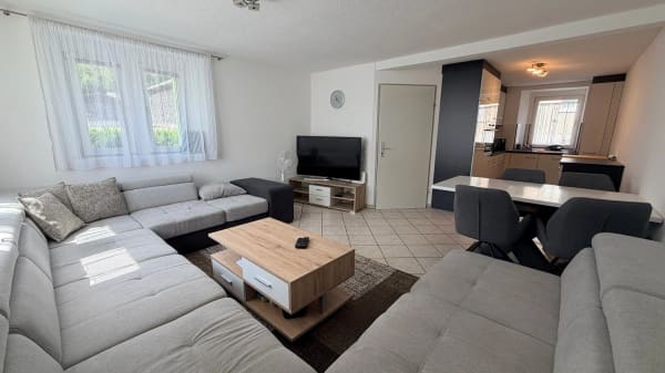 Immobilie in Flums - ZWEI 4.5-ZIMMER-HAUSHÃ„LFTEN â€“ WOHNEN & VERMIETEN IN FLUMS - Bild 7