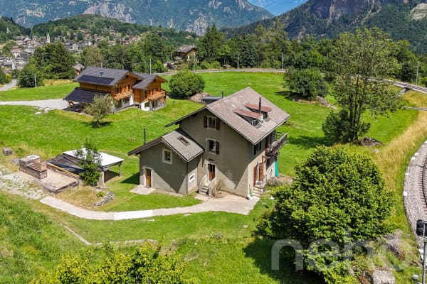 Immobilie in Salvan - Exclusivité: Maison familiale de 2 appartements et un studio à Salvan - Bild 1