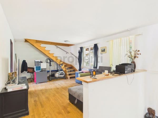 Immobilie in Oberkulm - DreistÃ¶ckiges WohnglÃ¼ck mit Weitblick auf die HÃ¼gel und WÃ¤lder im schÃ¶nen Wynental: ErhÃ¶htes Reiheneinfamilienhaus zu verkaufen! - Bild 1