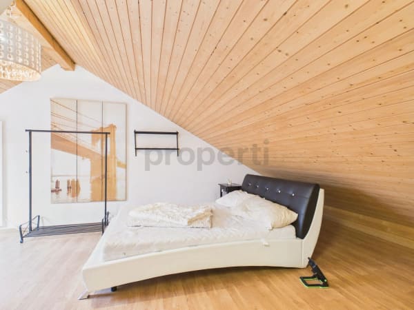 Immobilie in Oberkulm - DreistÃ¶ckiges WohnglÃ¼ck mit Weitblick auf die HÃ¼gel und WÃ¤lder im schÃ¶nen Wynental: ErhÃ¶htes Reiheneinfamilienhaus zu verkaufen! - Bild 6