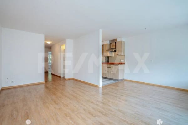 Immobilie in Interlaken - Gepflegte 2.5-Zimmer-Wohnung mit Balkon und Aussenparkplatz (Erstwohnsitz) - Bild 4