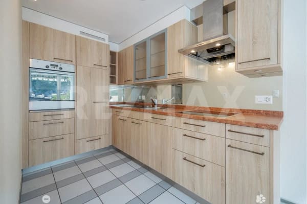 Immobilie in Interlaken - Gepflegte 2.5-Zimmer-Wohnung mit Balkon und Aussenparkplatz (Erstwohnsitz) - Bild 6