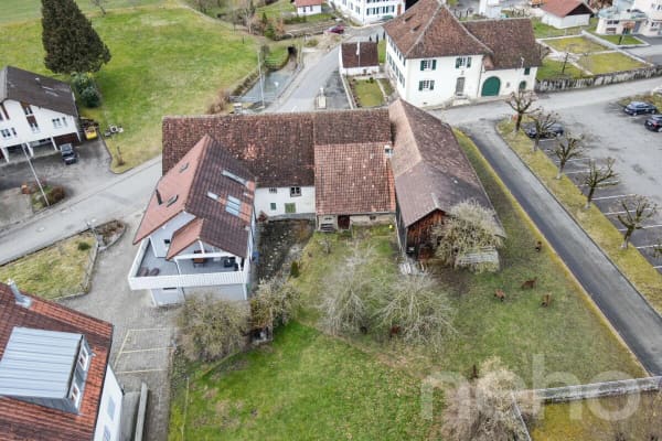 Immobilie in Laupersdorf - Bauernhaus mit angrenzendem Einfamilienhaus und viel Bauland inkl. - Bild 1