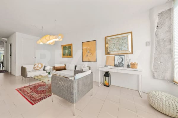Immobilie in Genolier - Au centre du village: appartement de 207 m² habitables, 5,5 pièces - Bild 2