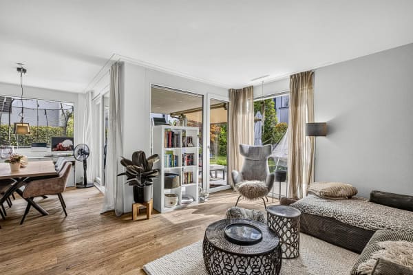 Immobilie in Knonau - Modernes Reiheneckhaus mit grosszügigem Garten - Bild 1