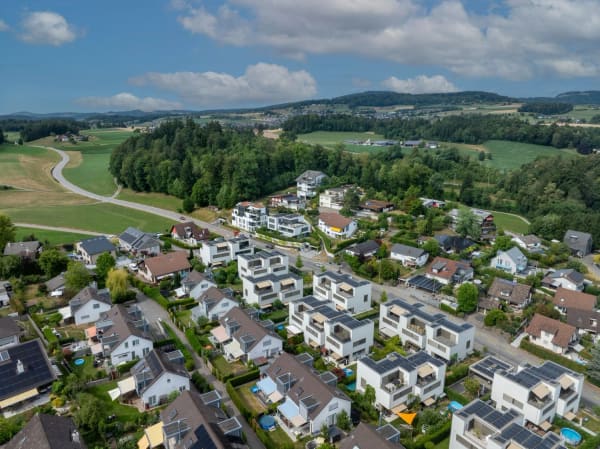 Immobilie in Knonau - Modernes Reiheneckhaus mit grosszügigem Garten - Bild 7