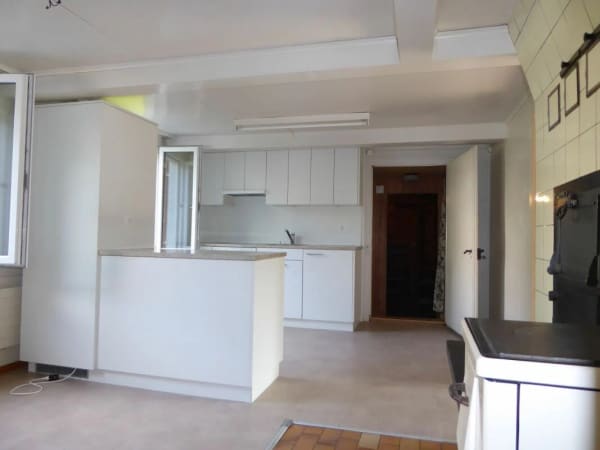 Immobilie in Grabs - 6-Zimmer-Einfamilienhaus mit angebauter Scheune - Bild 2
