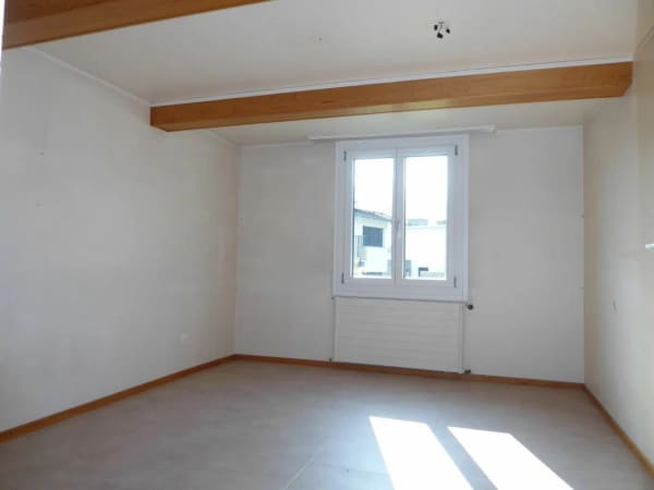 Immobilie in Grabs - 6-Zimmer-Einfamilienhaus mit angebauter Scheune - Bild 8