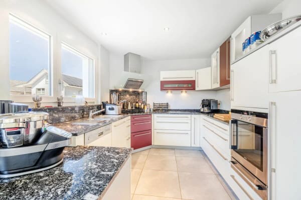 Immobilie in Münsterlingen - SEENAH WOHNEN: GROSSZÜGIGE 4.5-ZIMMER-WOHNUNG MIT GEDECKTER TERRASSE - Bild 3