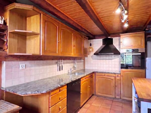 Immobilie in Les Charbonnières - Maison à vendre à la Vallée de Joux de 6.5 pièces - 230 m², avec appartement de 2 pièces et grand jardin - Bild 3