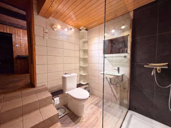 Immobilie in Les Charbonnières - Maison à vendre à la Vallée de Joux de 6.5 pièces - 230 m², avec appartement de 2 pièces et grand jardin - Bild 7